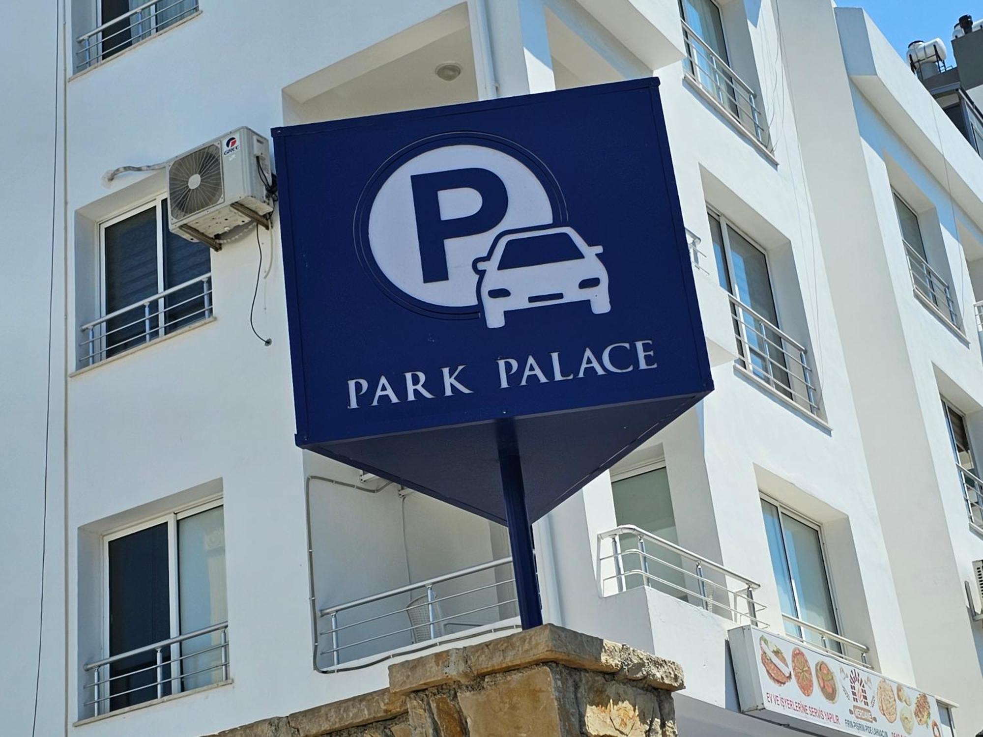 Park Palace Hotel Girne Buitenkant foto