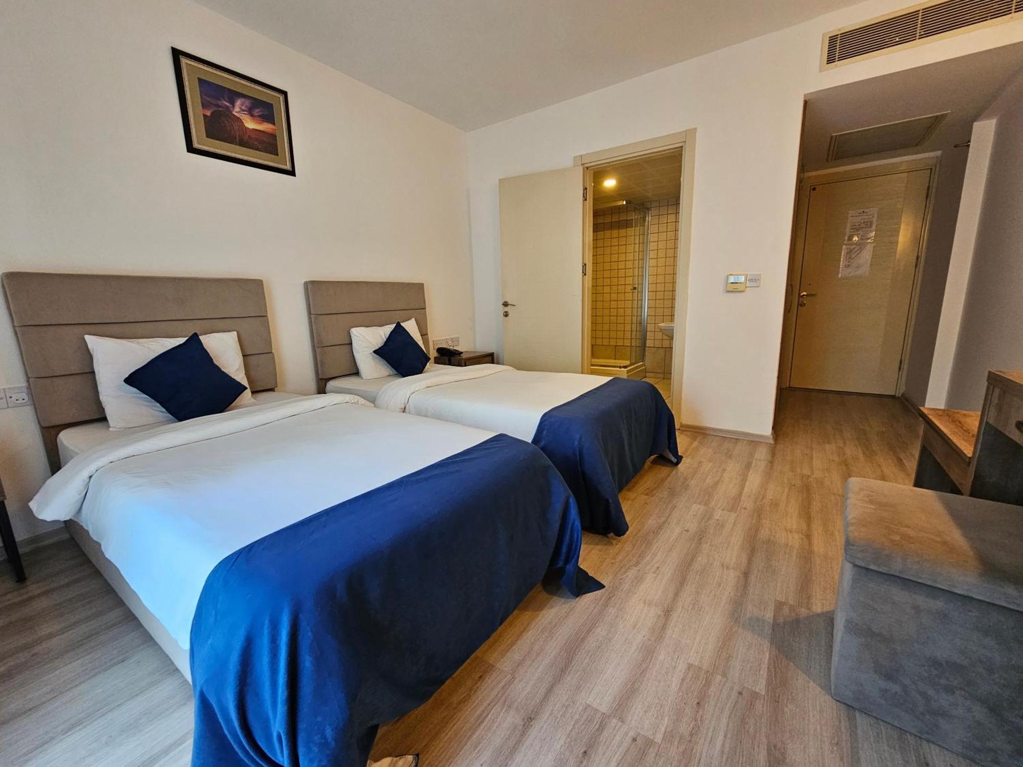 Park Palace Hotel Girne Buitenkant foto